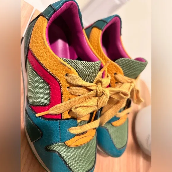 Multi-colored Burberry Kids Sneakers (Size 10.5 in US / EU 28) Unisex