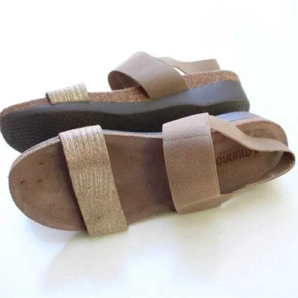 Munro pisces sandals