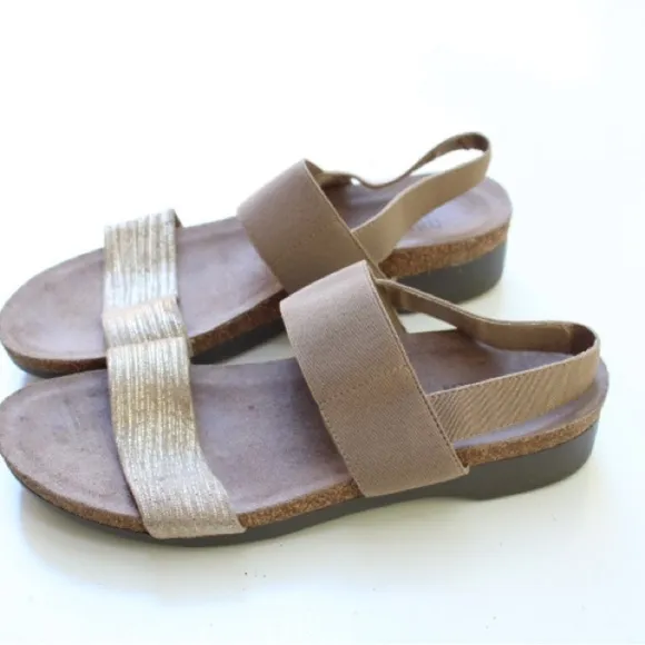 Munro pisces sandals