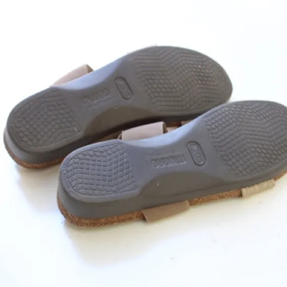 Munro pisces sandals