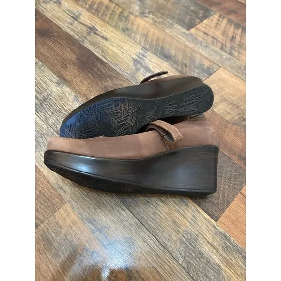 Naot‎ Admire Clogs Pump Heels Shoes Womens 9