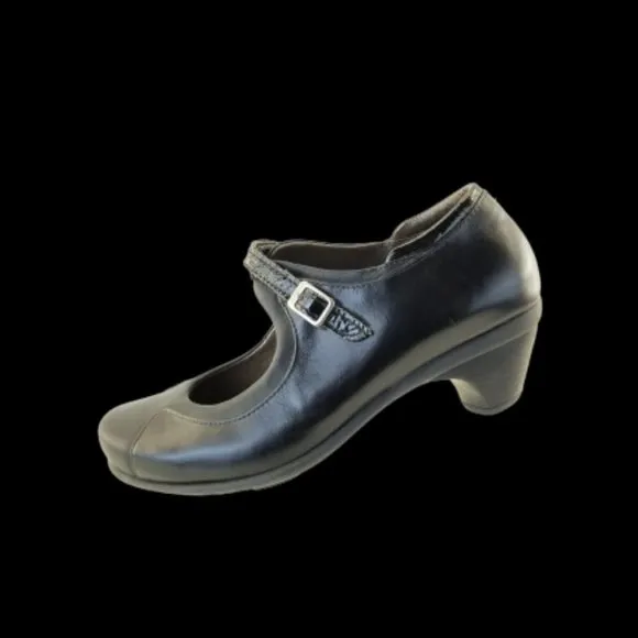 NAOT Dashing Pump Women's Leather Mary Jane Heels Slides Shoes Black  US 5-5.5