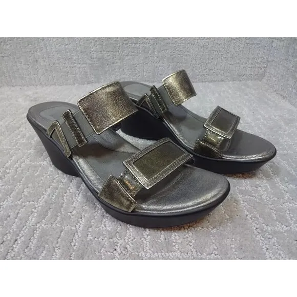 Naot Footwear Women's Size 38 EU 7 US Antique Gold Leather Slides Wedge Sandals