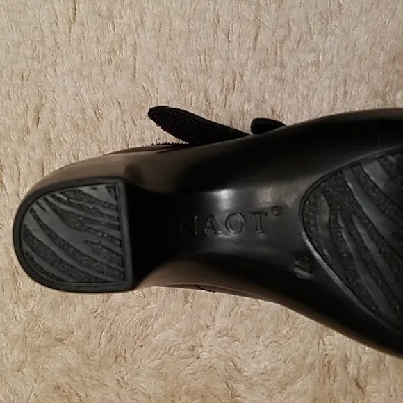 NAOT NEW PURPLE/ BROWN LEATHER MARY JANE SHOES SIZE  37