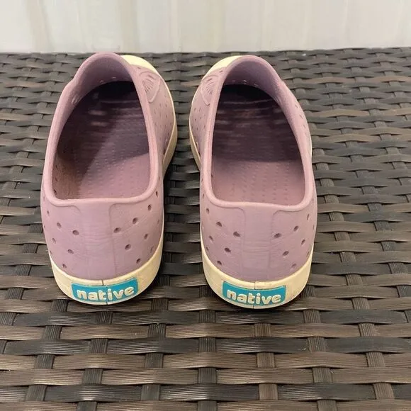 Native Jeffersons shoes, kid size junior 2