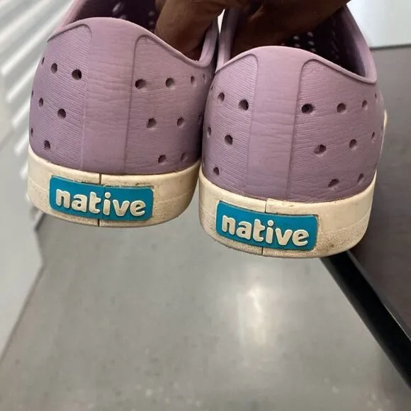 Native Jeffersons shoes, kid size junior 2