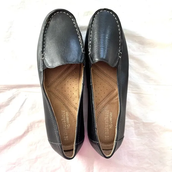 Naturalizer Kettle Black Leather Loafers SZ 9.5 Worn 1X Indoors