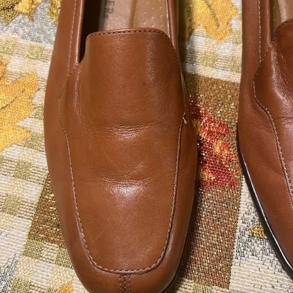 NATURALIZER leather shoes