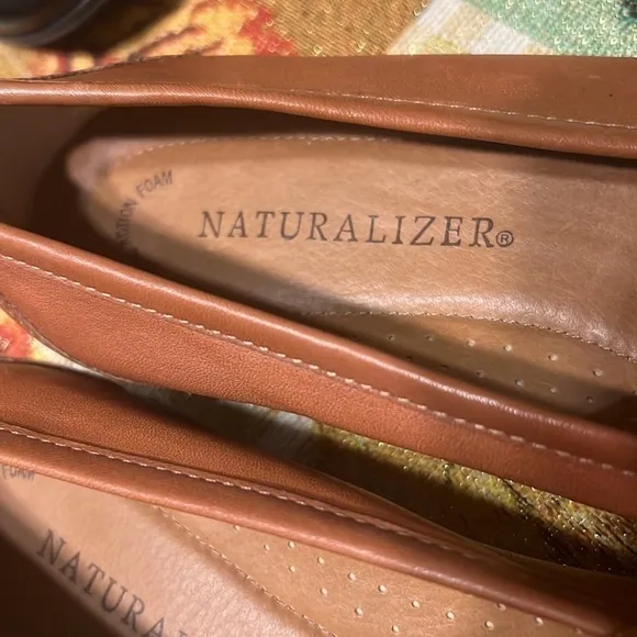 NATURALIZER leather shoes