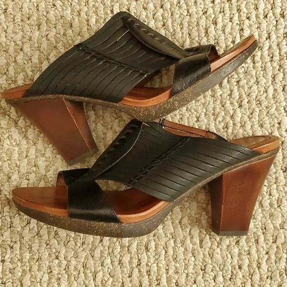 Naya Sandals