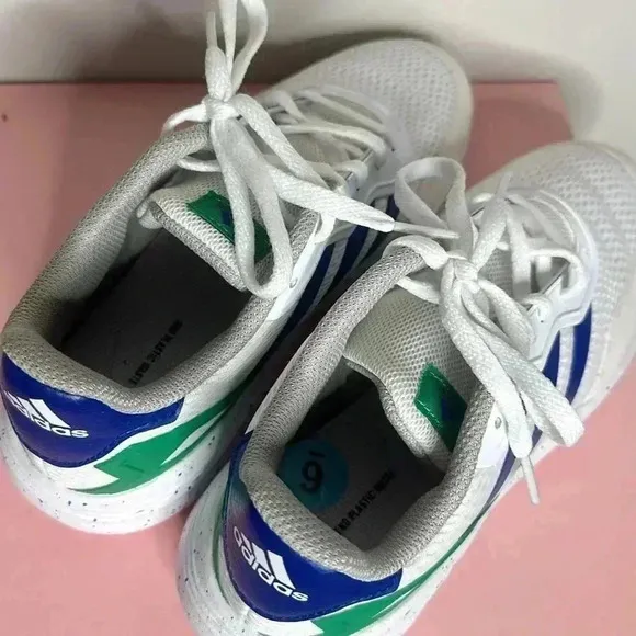 NEBZED LIFESTYLE LACE RUNNING SHOES