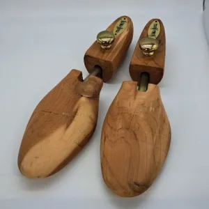 Neiman Marcus Elite Pair of Rochester Cedar Wood Shoe Trees Golf Boot Athletic L
