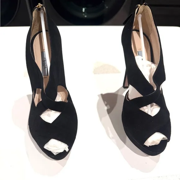 Never Worn Prada Black Heels