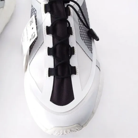 NEW Adidas by Stella McCartney Pulse Boost HD S Sneakers Size 9 White Black