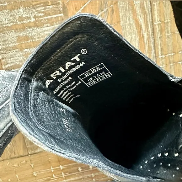 NEW Ariat Black Ankle Boots, Size 10