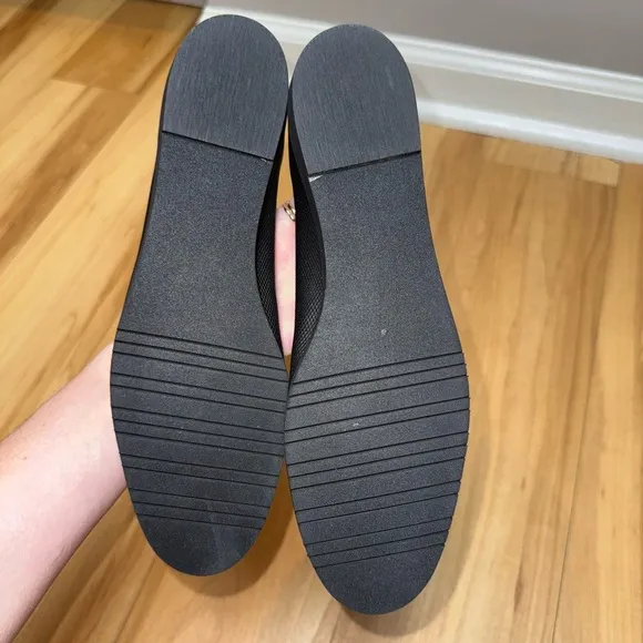 NEW Authentic Salvatore Ferragamo Womens Black Leather Ballet Flats Size 7