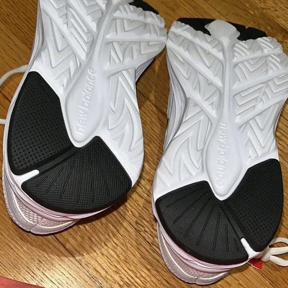 New Balance 411 Running Shoes NWT