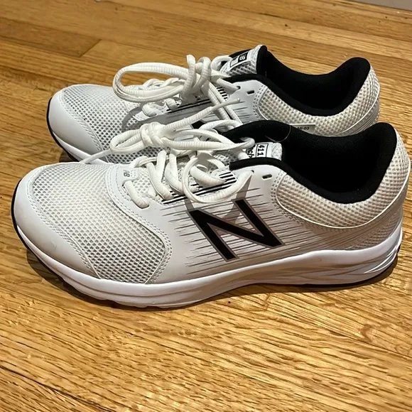 New Balance 411 Running Shoes NWT