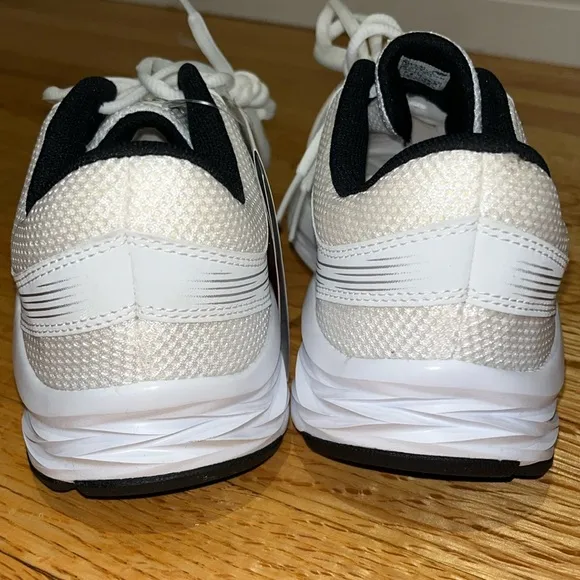 New Balance 411 Running Shoes NWT
