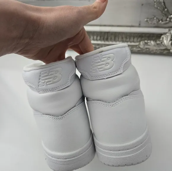 New Balance 480 High Top Sneakers. Unisex Men Size 10.5 Women 12. Triple White.
