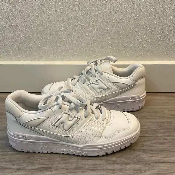 New Balance 550 White unisex BB550WWW Sneakers, sz 6.5 men’s medium, women’s 8.