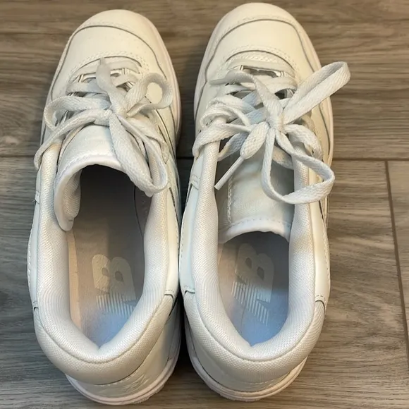 New Balance 550 White unisex BB550WWW Sneakers, sz 6.5 men’s medium, women’s 8.