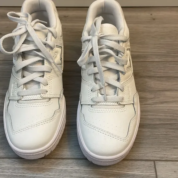 New Balance 550 White unisex BB550WWW Sneakers, sz 6.5 men’s medium, women’s 8.