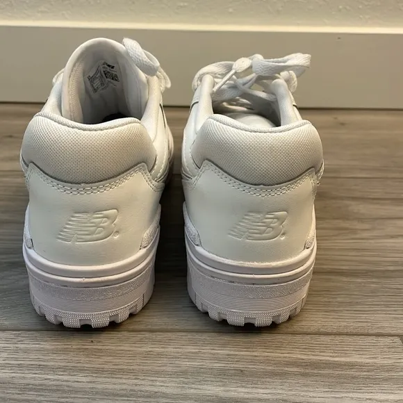 New Balance 550 White unisex BB550WWW Sneakers, sz 6.5 men’s medium, women’s 8.