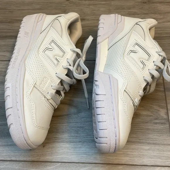 New Balance 550 White unisex BB550WWW Sneakers, sz 6.5 men’s medium, women’s 8.