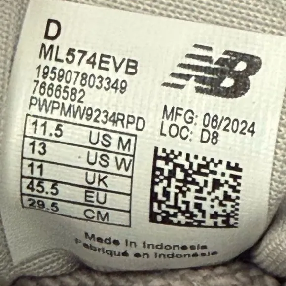 New Balance 574 Core Sneakers Shoes Men 11.5 Women 13 Black White