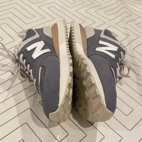 New Balance 574 unisex sneakers