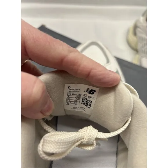 New Balance 9060 Unisex Sneakers Running White/Grey Women 9.5 Men 8 New in Box