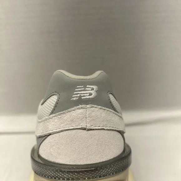 New Balance 9060 Unisex Sneakers Running White/Grey Women 9.5 Men 8 New in Box