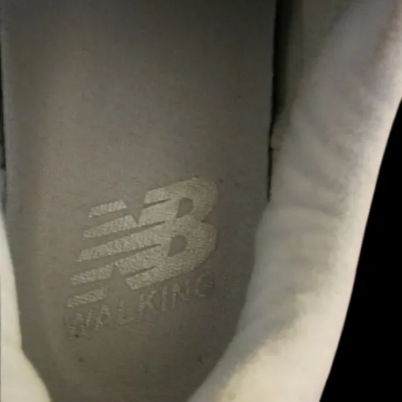 New Balance 928 White Unisex Athletic Sneakers - Sz. 9.5