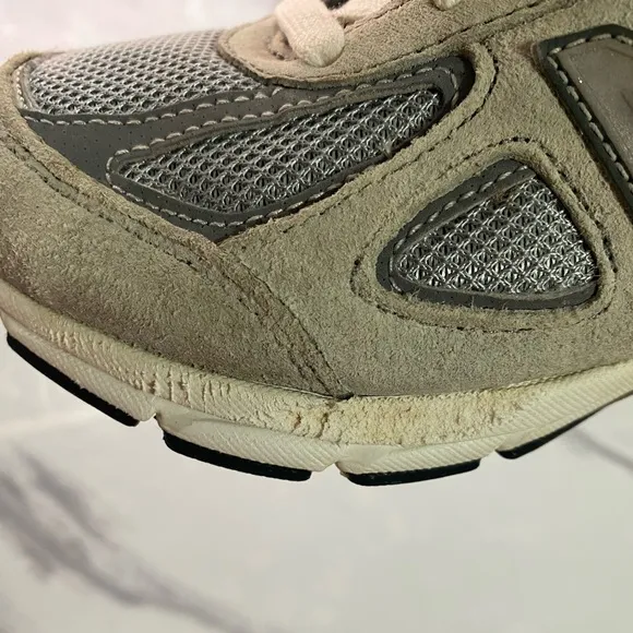 New Balance 990 V4 Grey/White Kids Sneakers - SZ 13 C