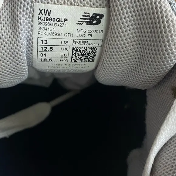New Balance 990 V4 Grey/White Kids Sneakers - SZ 13 C