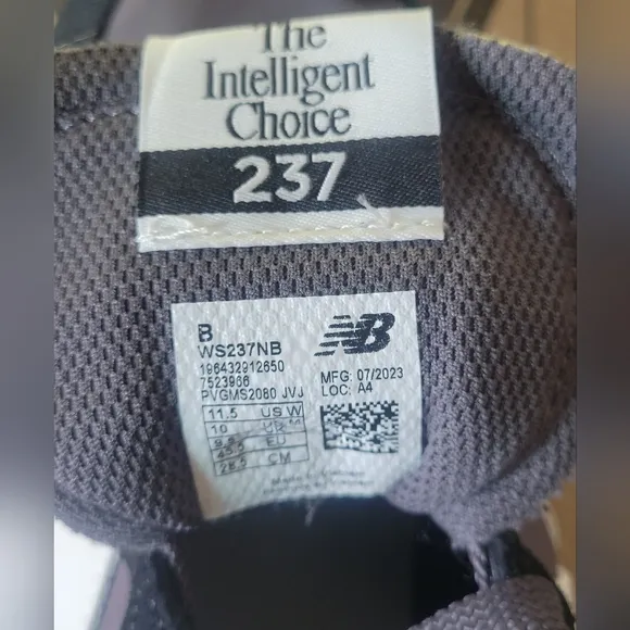 NEW BALANCE Black &amp; Gray 237  Nylon Suede SNEAKERS Athletic SHOES  11.5