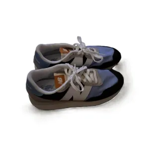 New Balance Blue Black Sneakers Unisex Size US 10.5