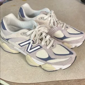 New Balance Cream and Blue Sneakers