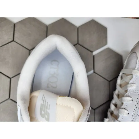 New Balance CT302 Sneakers White White CT302LA Men's 10.5 Women's 12