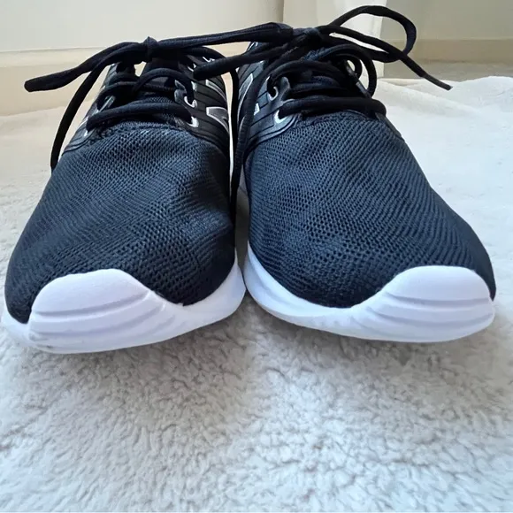 New Balance Dynasoft 068 V1 Running Shoe Women Size 8.5