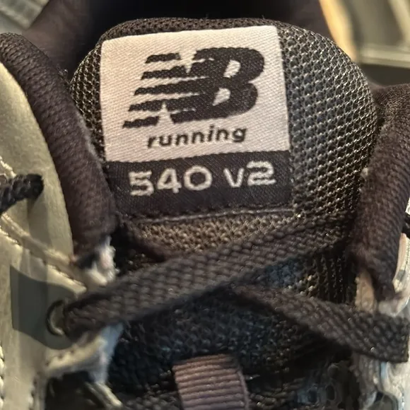 New Balance Men’s Running 540 V2Black Silver XLT Footbed Athletic Shoes