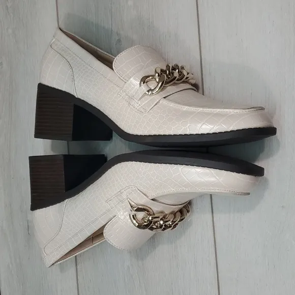 NEW Bandolino Womens Misha3 Croc Heels Shoes sz 10M