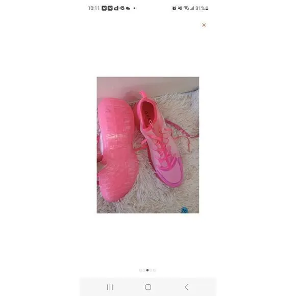 New Barbie pink Guess sneakers bubblegum sz0