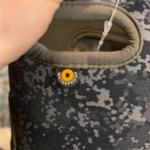 NEW Bogs | Grasp Camo Gray -22'F Rating Sz 4 Youth