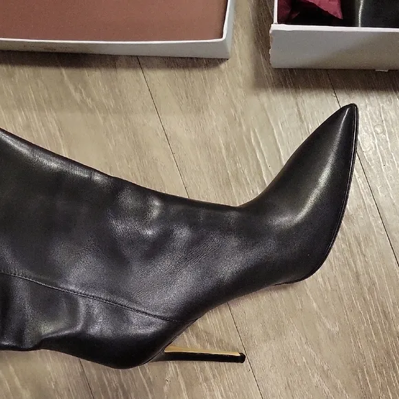 New Bruno Magli Elegant Black Leather Women's Boots