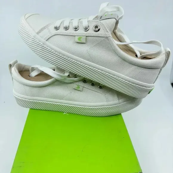 NEW Cariuma Oca Low Top Skate Sneaker Casual Shoes Lace Up Canvas White W7.5/M6