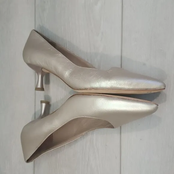 NEW Donald J Pliner Women Dress Heels Pointed Toe shoes sz 6.5M