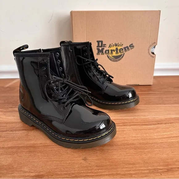 NEW Dr. Martens Kids Boots Black Patent Size 3