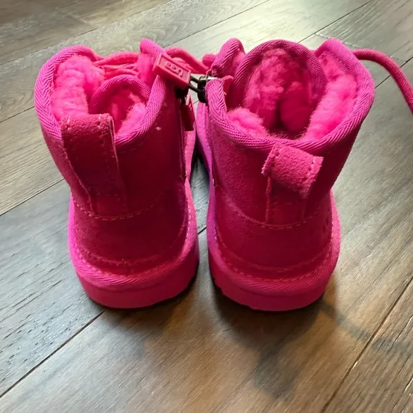 New Girls UGG boots girls size 11